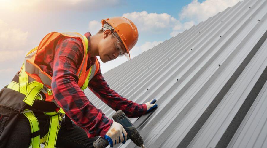 Professional Emergency Roof Repairs services in Hobson, TX